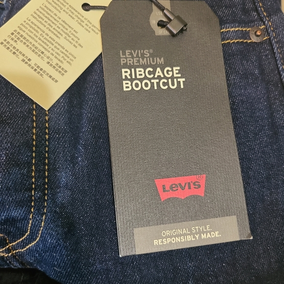 Levi's|NWT Premium Ribcage Bootcut Jeans - Picture 8 of 9